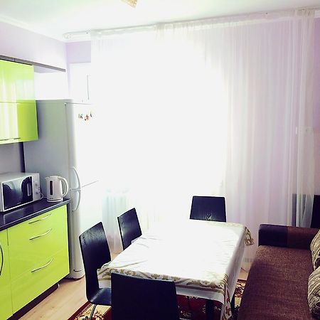 Sky Infinity Apartment Astana Buitenkant foto